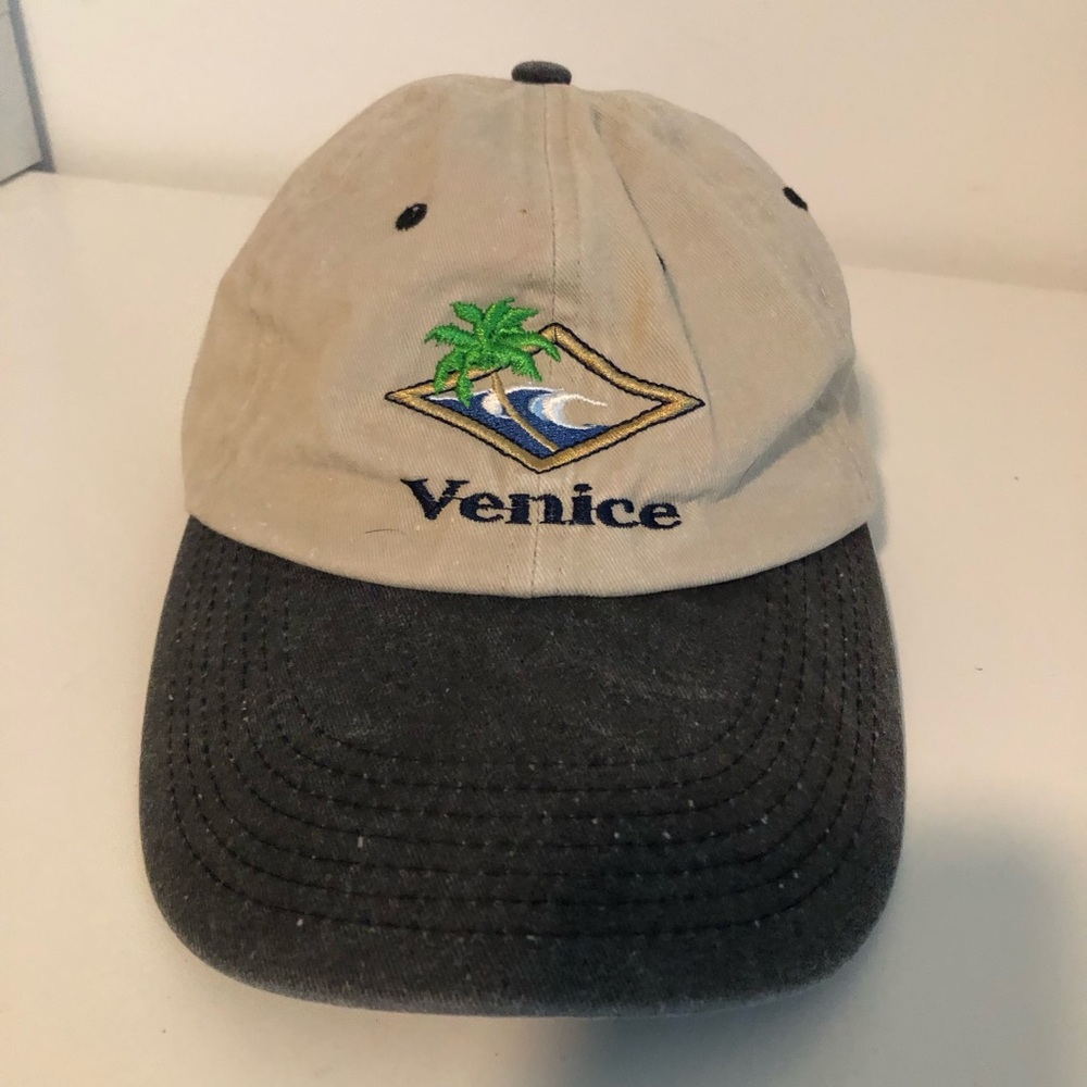 NWOT Embroidered Venice, FL Two-Tone Baseball Cap - Beige & Blue